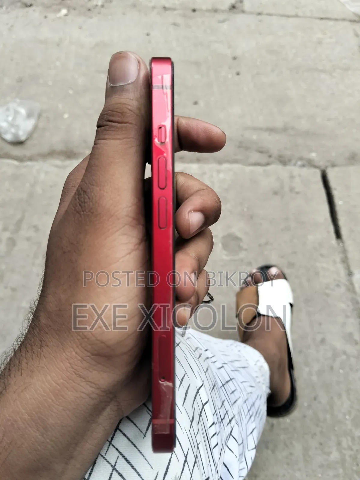 Apple iPhone 13 128 GB Red