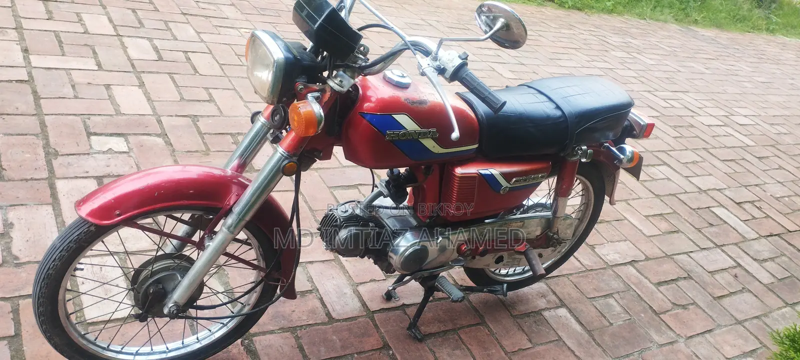 Honda 2001 Red