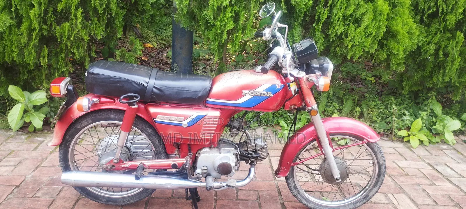 Honda 2001 Red
