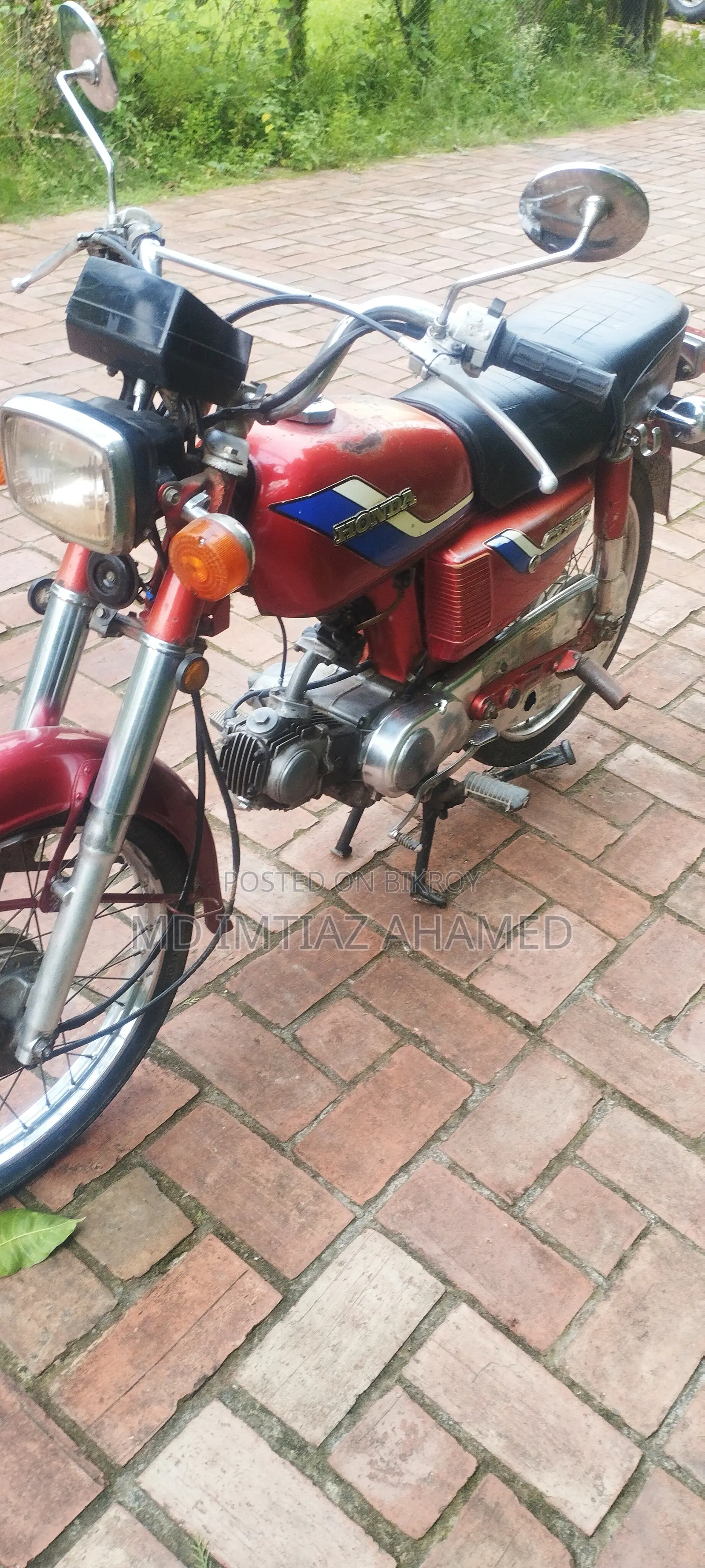 Honda 2001 Red