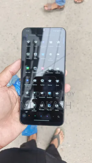 Posh Orion Max X550 4 GB Black