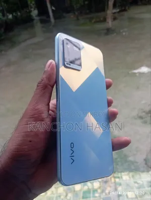 Vivo Y21 64 GB Blue