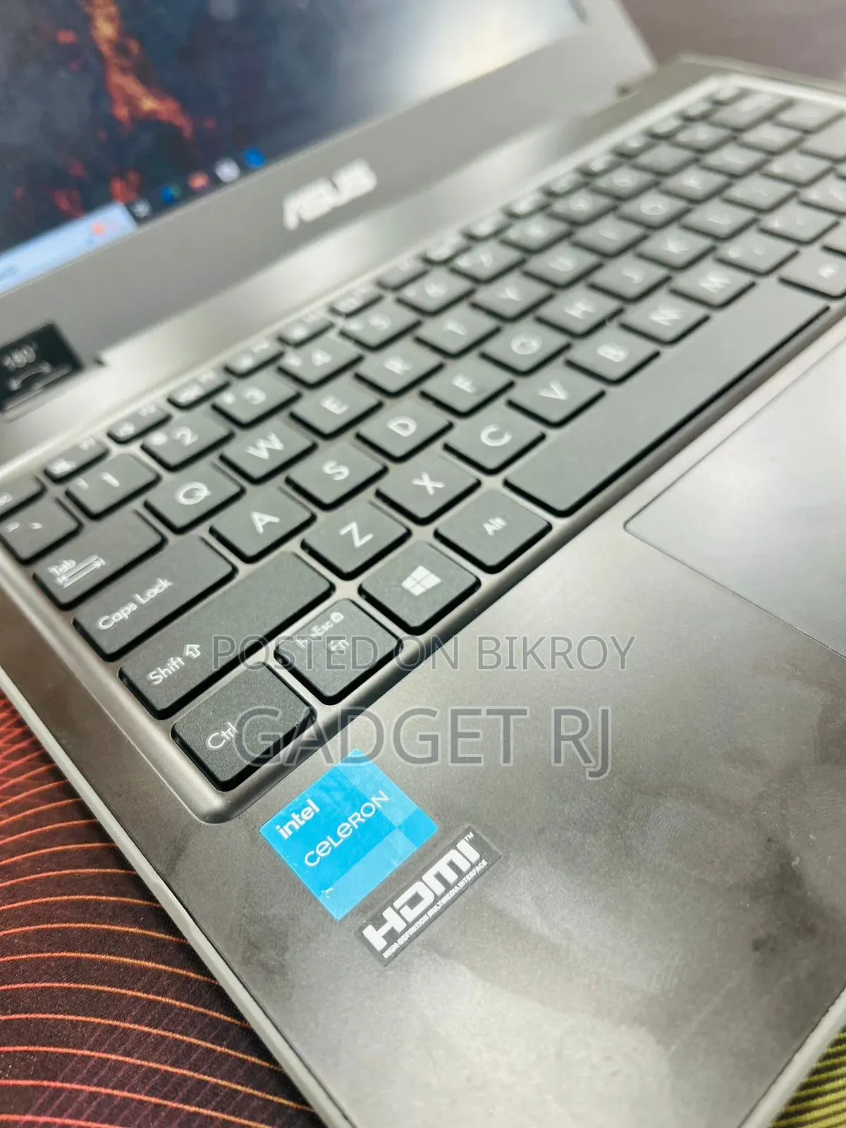 ল্যাপটপ ৪জিবি ইন্টেল সেলেরন এসএসডি ১২৮জিবি