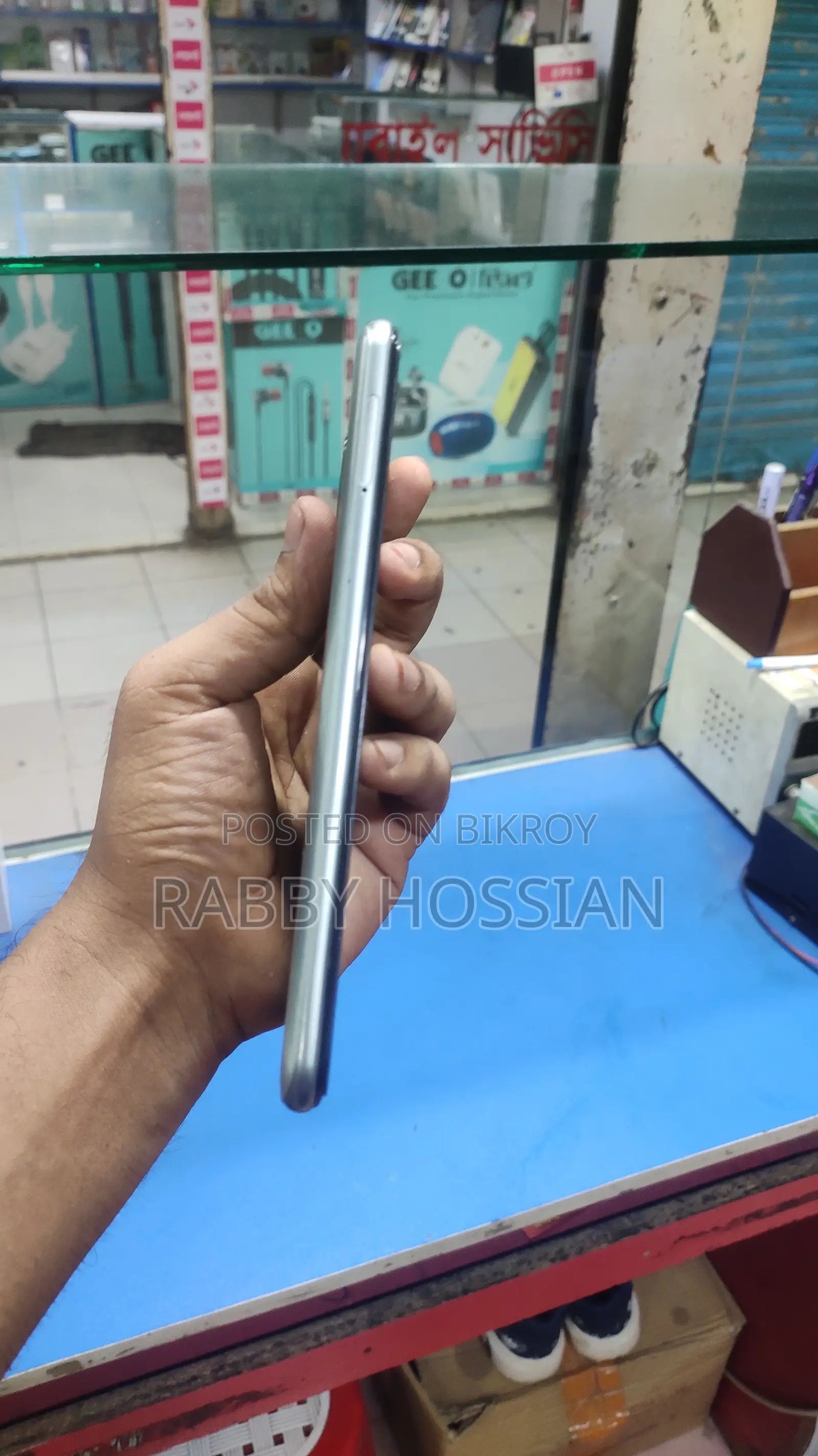 Walton 32 GB Gray