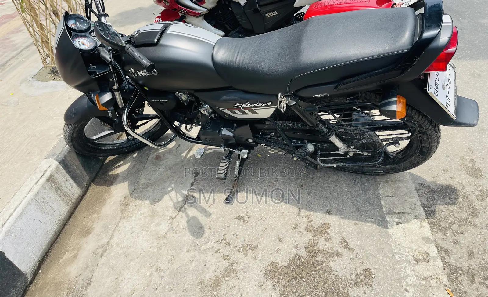 হিরো স্প্লেন্ডার প্লাস ২০২৫ গ্রে