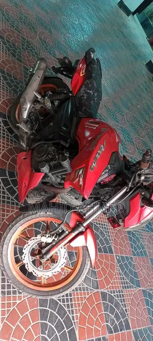 TVS Apache RTR 160 2V 2017 Red