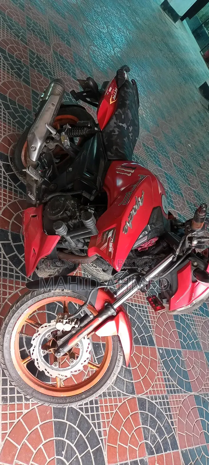 TVS Apache RTR 160 2V 2017 Red