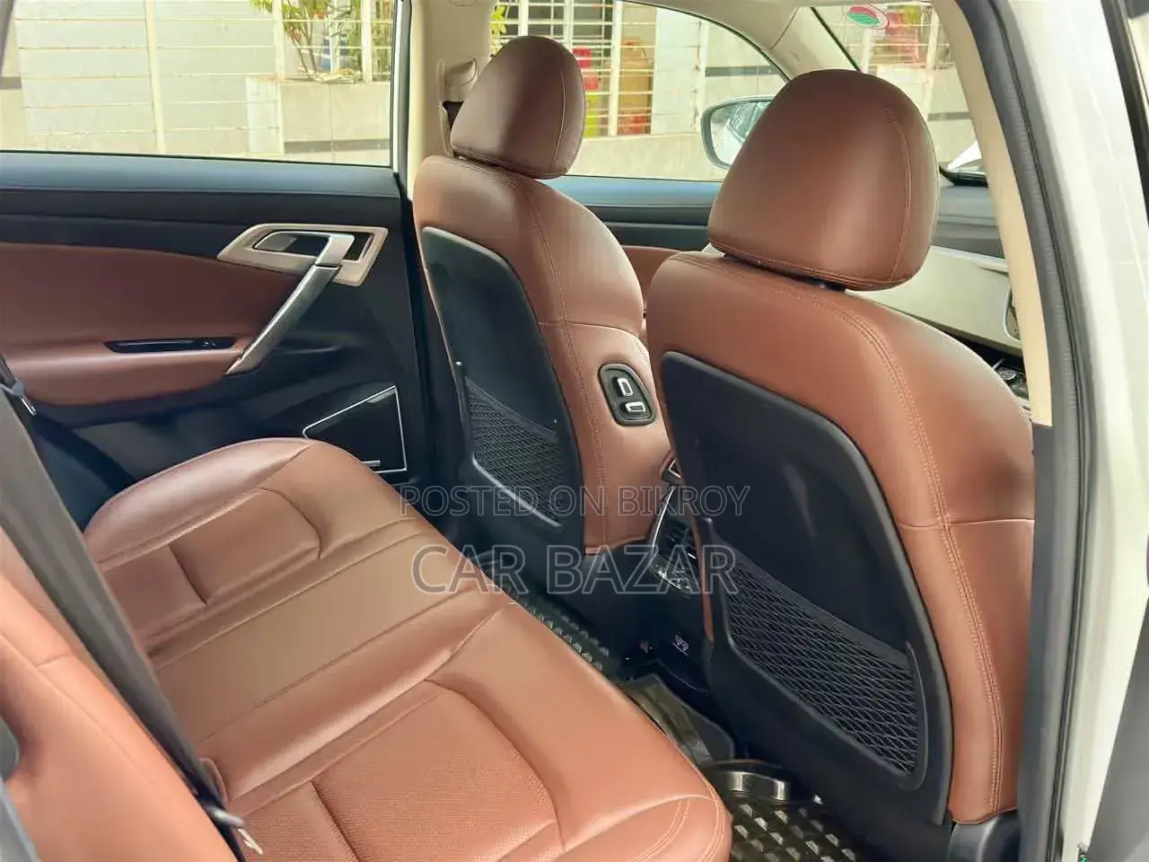 Proton X70 2021 Pearl