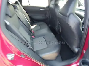 Toyota Corolla Cross 1.8 Hybrid FWD 2022 Red