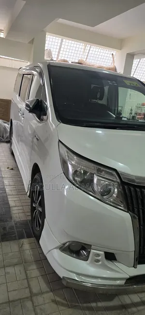 Toyota Noah 2014 Pearl