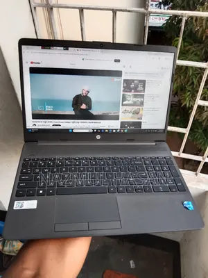 Laptop HP 250 G8 16GB Intel Core i7 HDD+SSD 1T