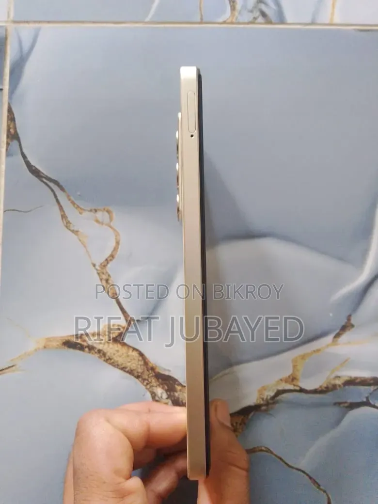 Realme C75 ২৫৬ জিবি গোল্ড