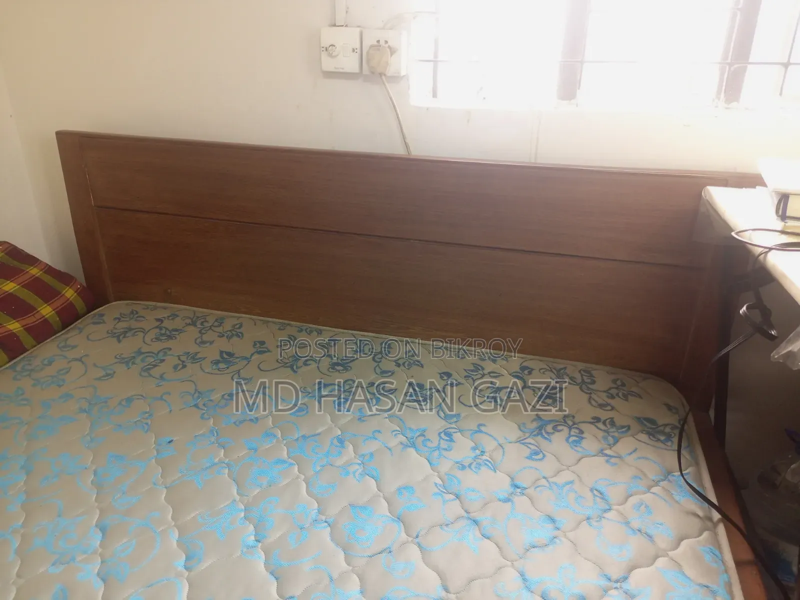 Strong Teak Wood Box Bed for Sale, Contact