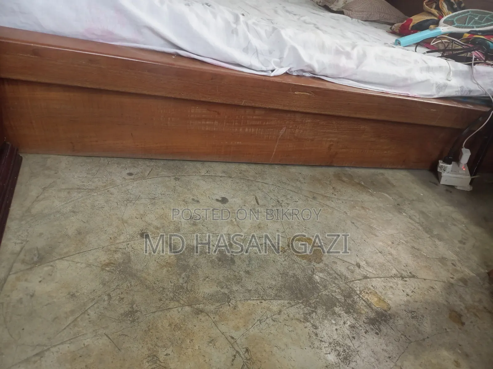 Strong Teak Wood Box Bed for Sale, Contact