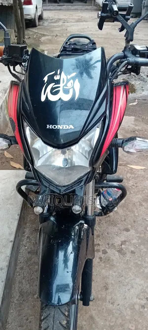 Honda CB 2023 Black