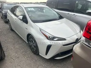 Toyota Prius 2020 Pearl
