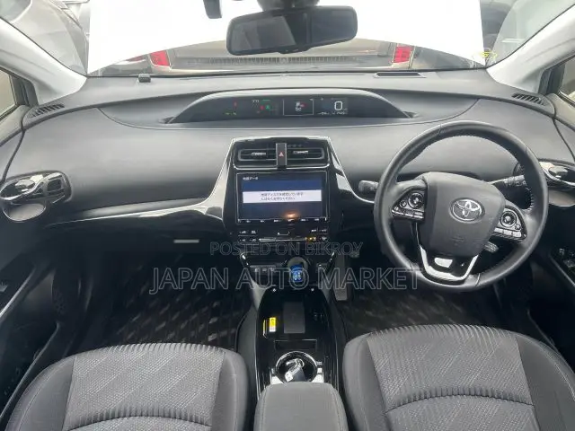 Toyota Prius 2020 Pearl