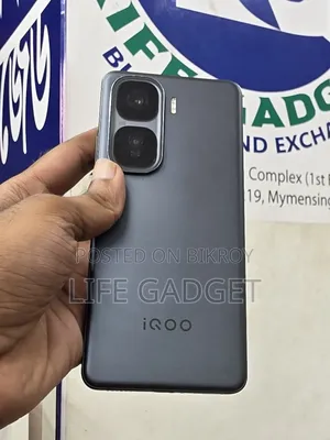 আইকিউওও ২৫৬ জিবি ব্ল্যাক