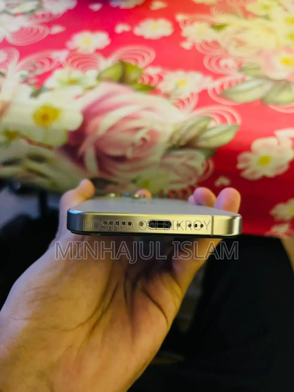 New Apple iPhone 15 Pro 128 GB