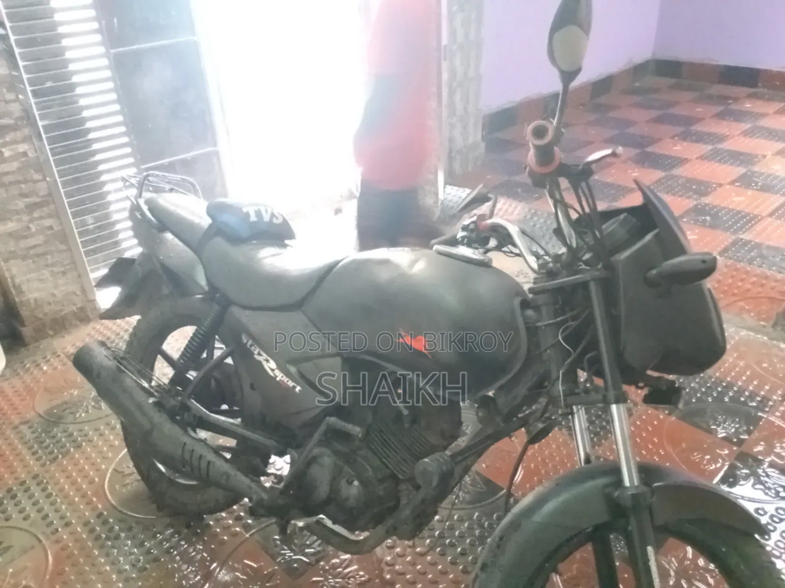 TVS 2016 Red