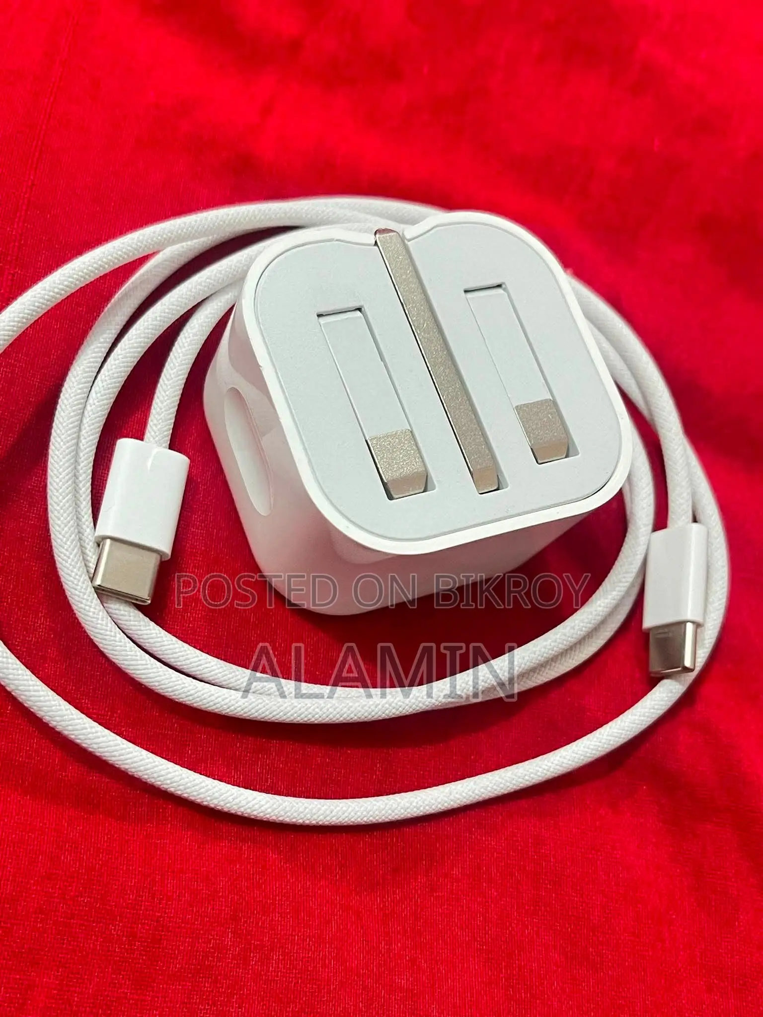 iPhone 16 Pro Max Charger