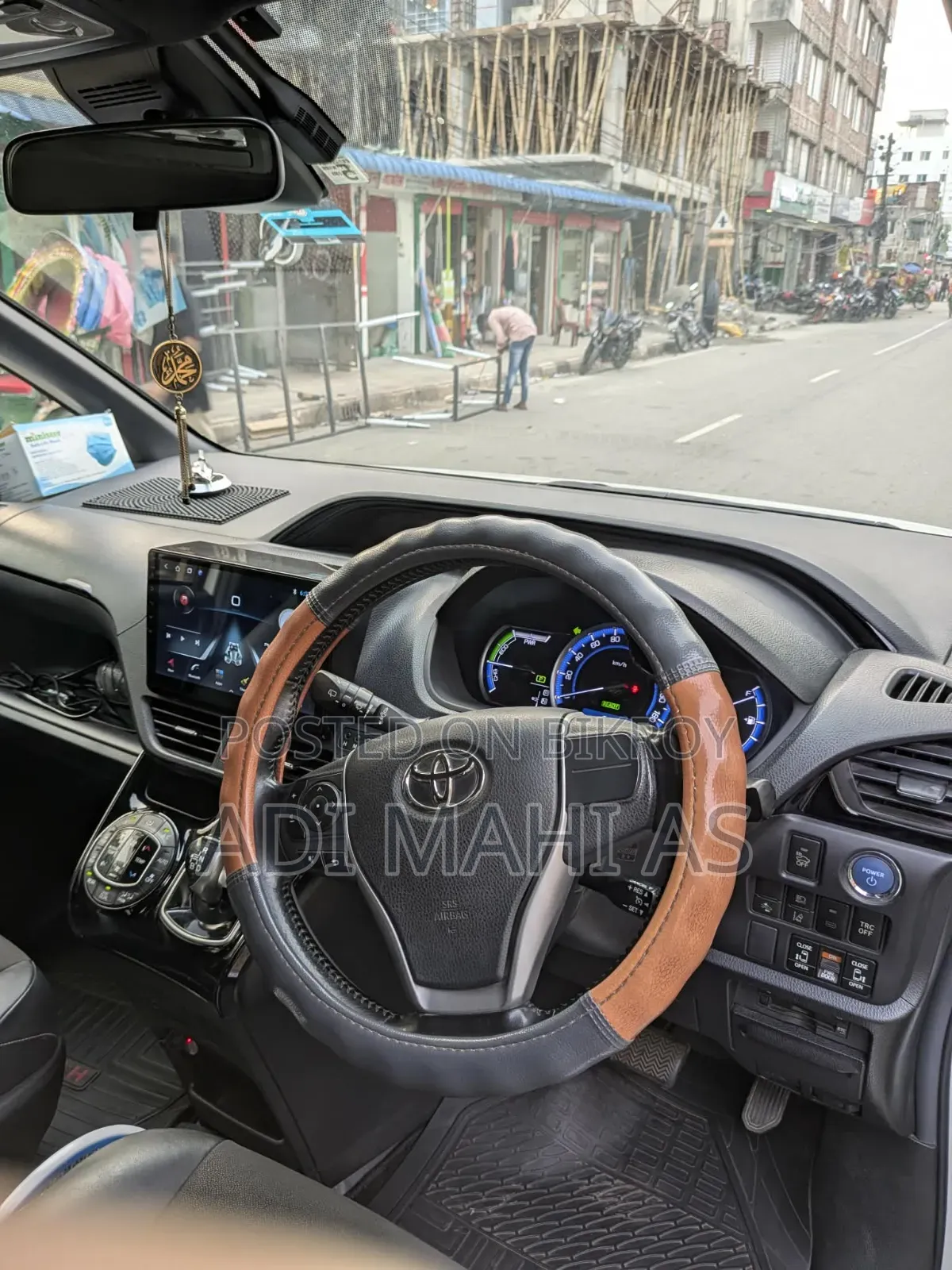 Toyota Noah 2017 White