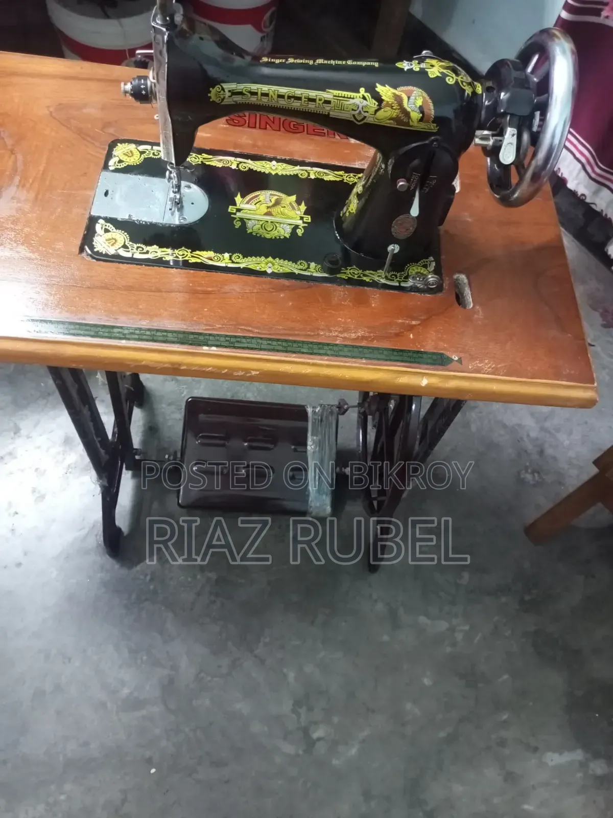 Singer Sewing Machine
