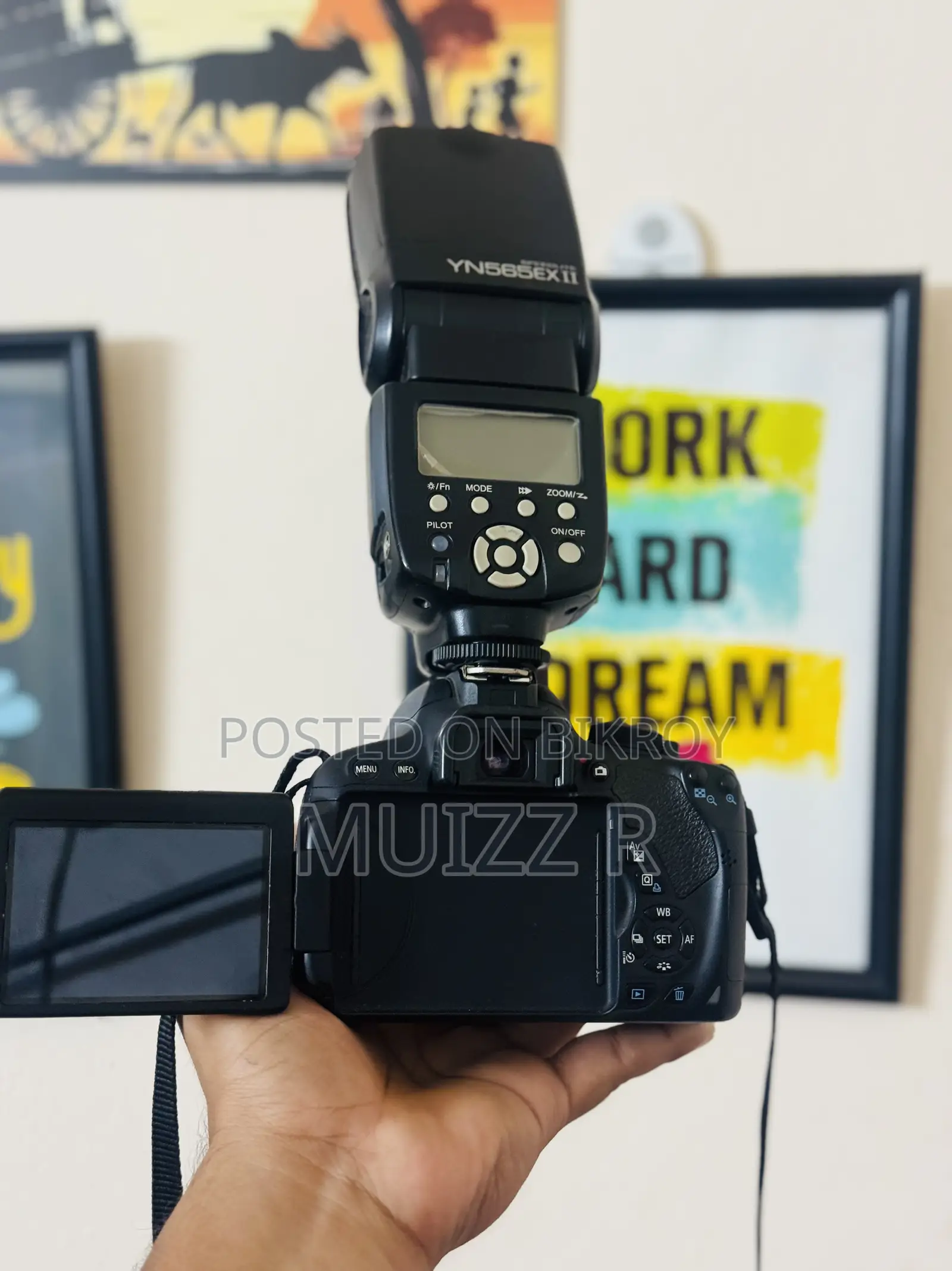 Canon 700d With Flash Light