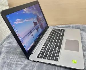 Laptop Asus 3GB Intel SSD 256GB