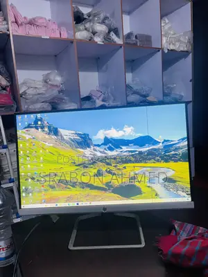 Desktop Computer HP AiO 22 8GB Intel Core i5 SSD 16 GB