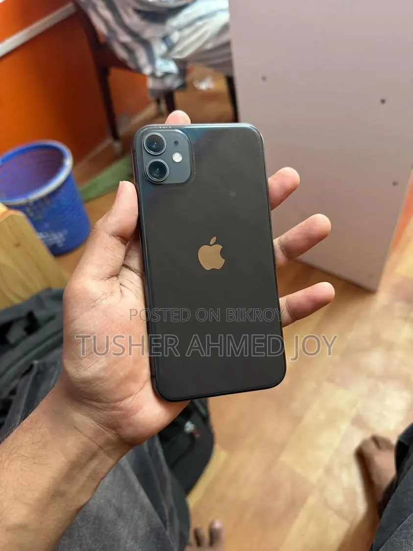 New Apple iPhone 11 128 GB Black