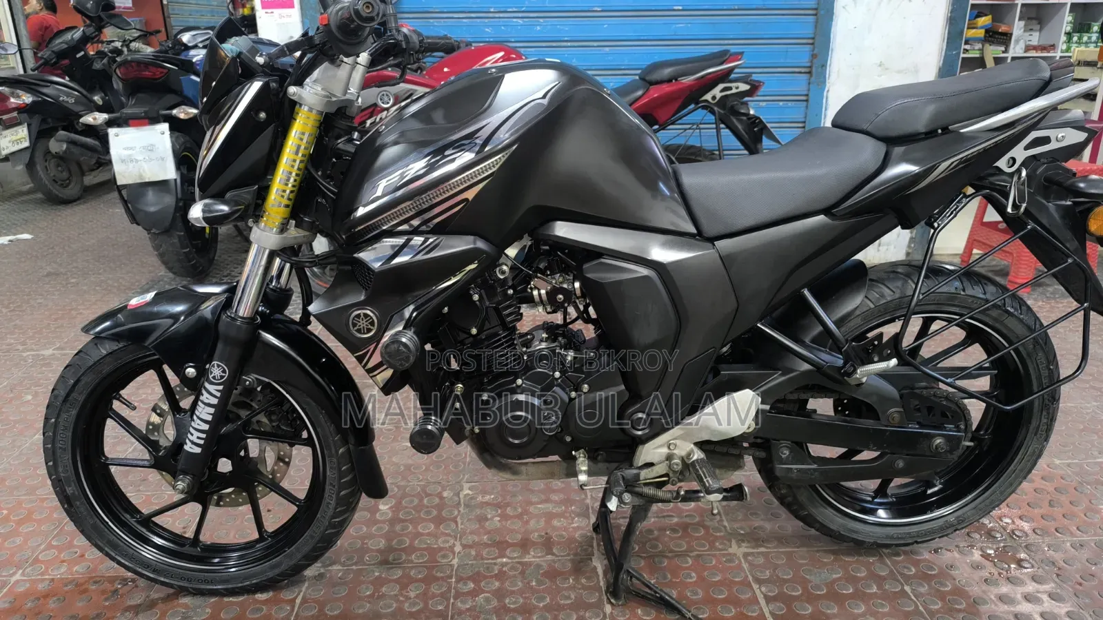 Yamaha FZ6 2024 Black