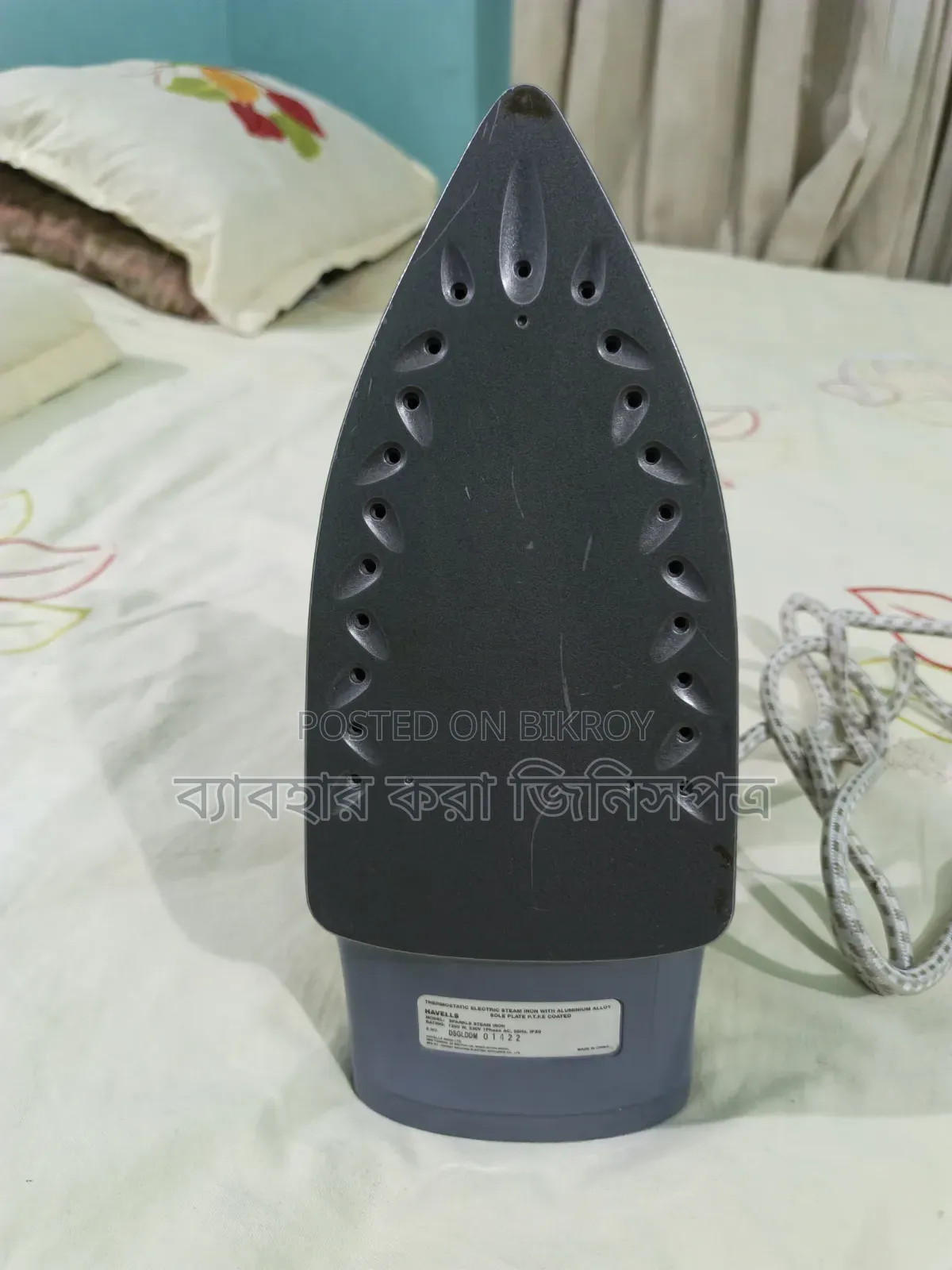 Original Havells Iron (with water tank)