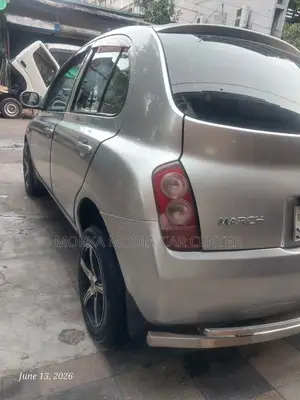 Nissan March ২০০৫ সিলভার