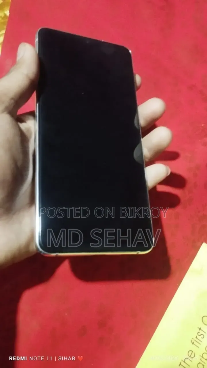 নতুন স্যামসাং গ্যালাক্সি এস২১+ ৫জি ২৫৬ জিবি সিলভার
