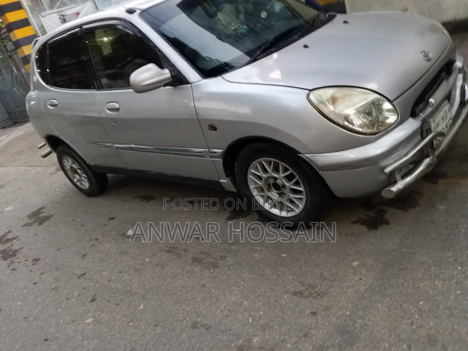 Toyota Duet 1999 Silver