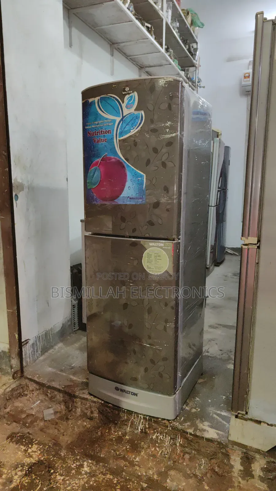 Walton 10 CFT Refrigerator
