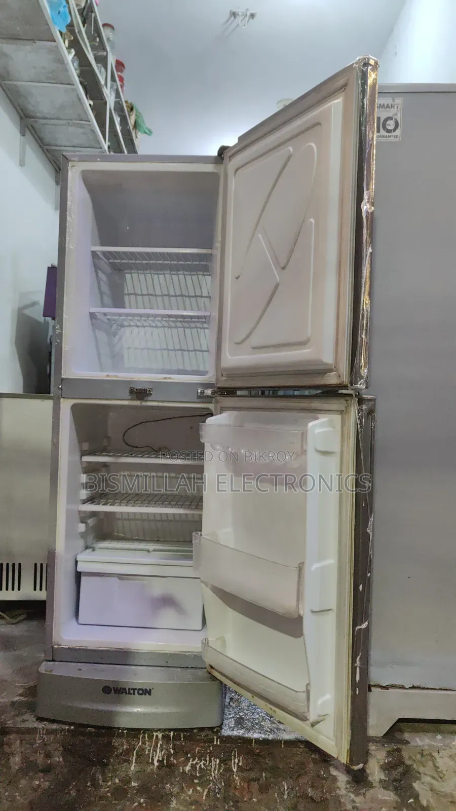 Walton 10 CFT Refrigerator