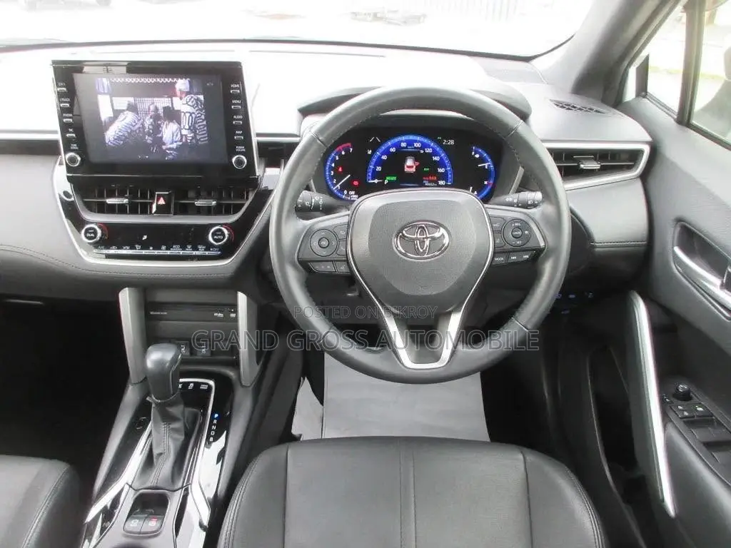 Toyota Corolla Cross 1.8 Hybrid FWD 2022 Pearl