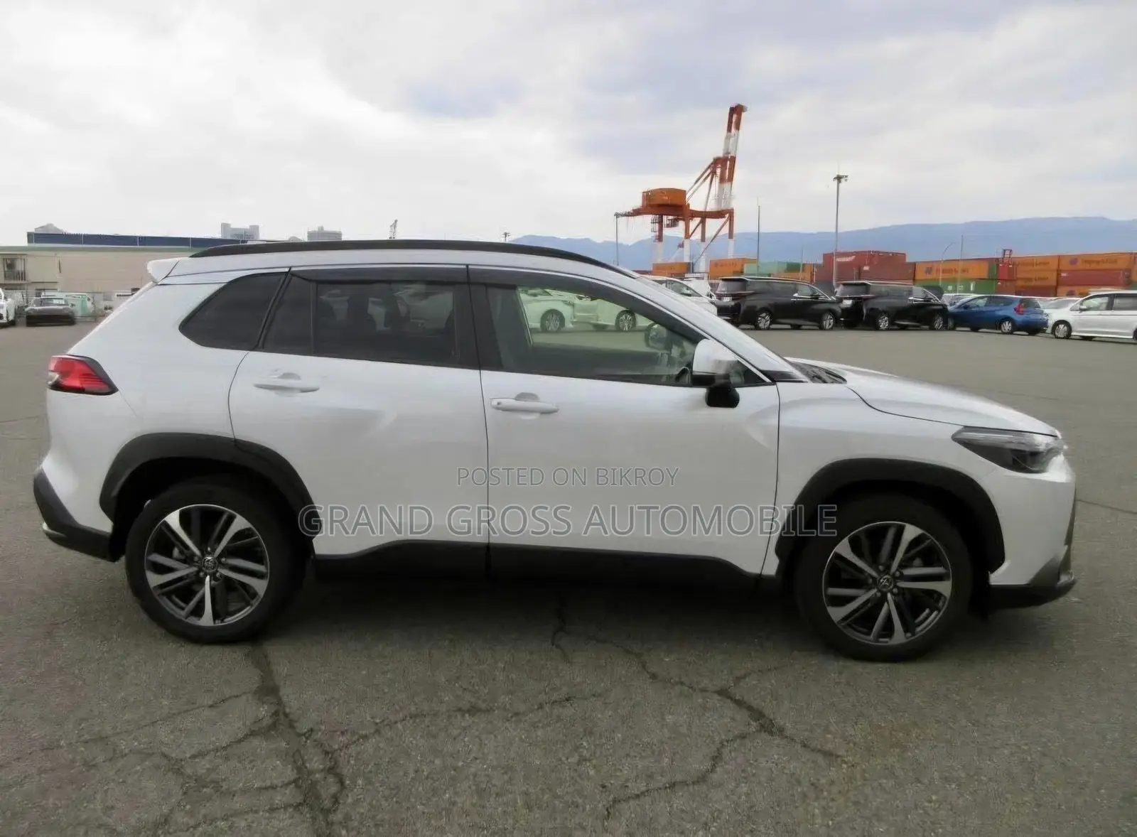 Toyota Corolla Cross 1.8 Hybrid FWD 2022 Pearl