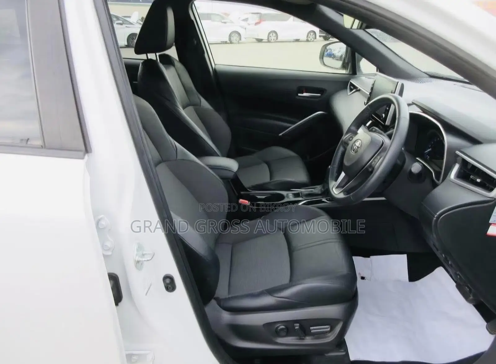 Toyota Corolla Cross 1.8 Hybrid FWD 2022 Pearl