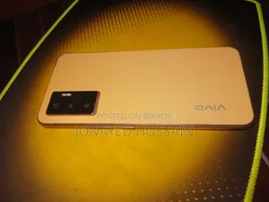 Vivo V23 256 GB Gold