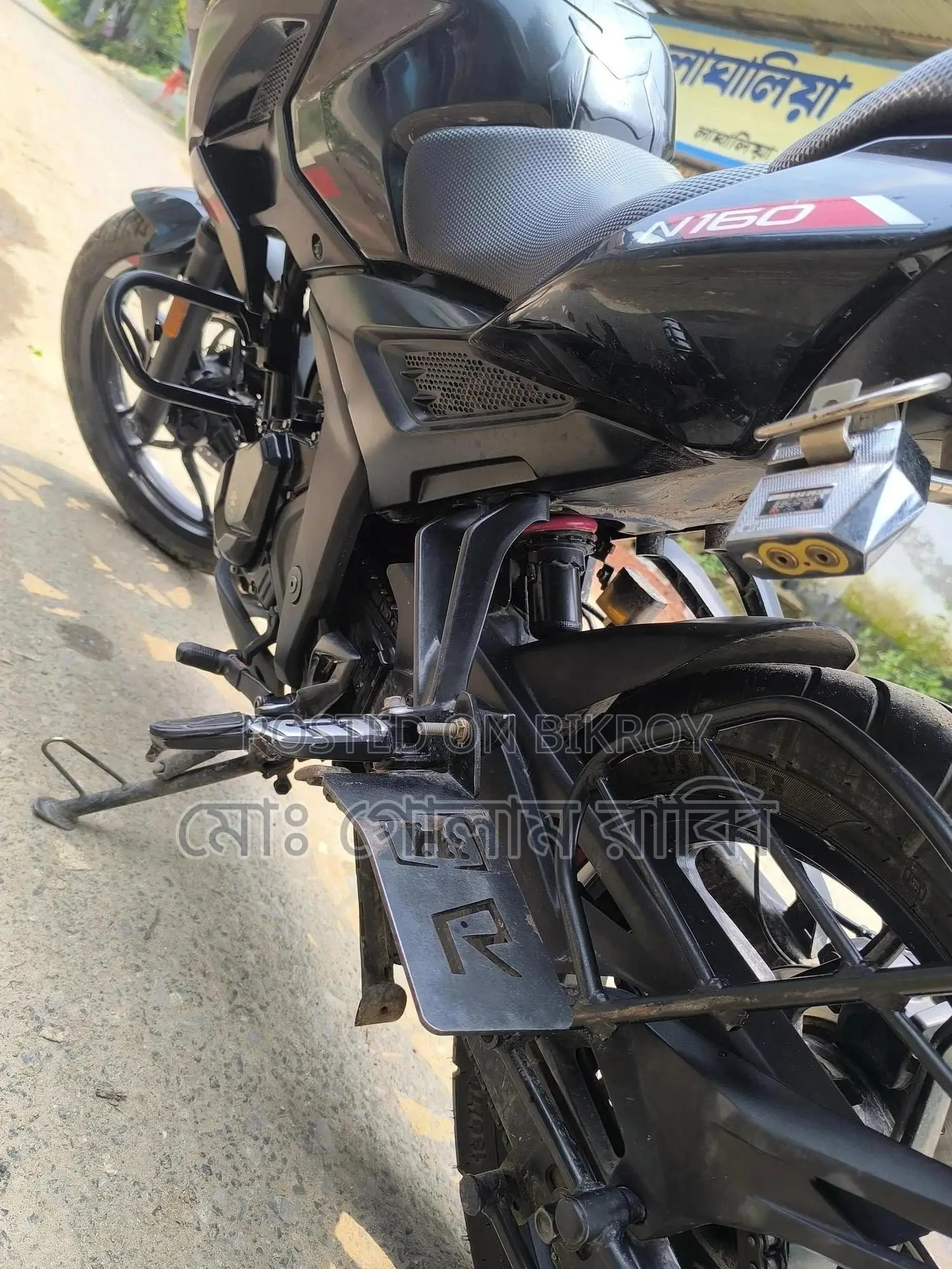 বাজাজ পালসার এন১৬০ ২০২৩ কালো