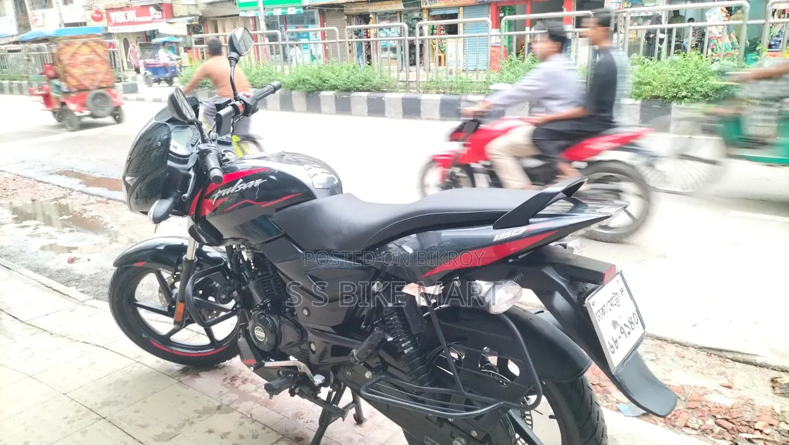 Bajaj Pulsar 150 2025 Black