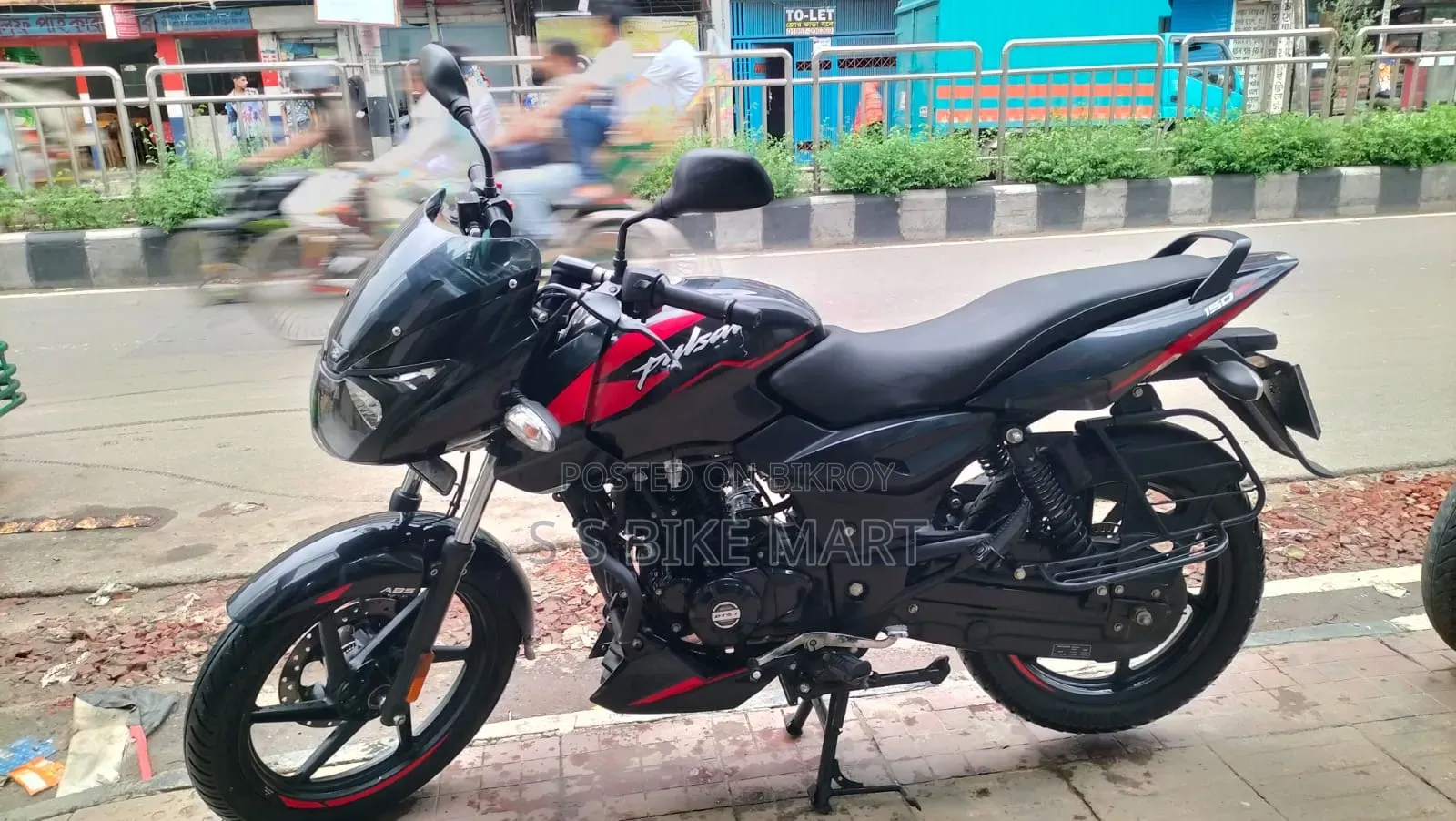 Bajaj Pulsar 150 2025 Black