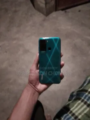 New Vfone 32 GB Green