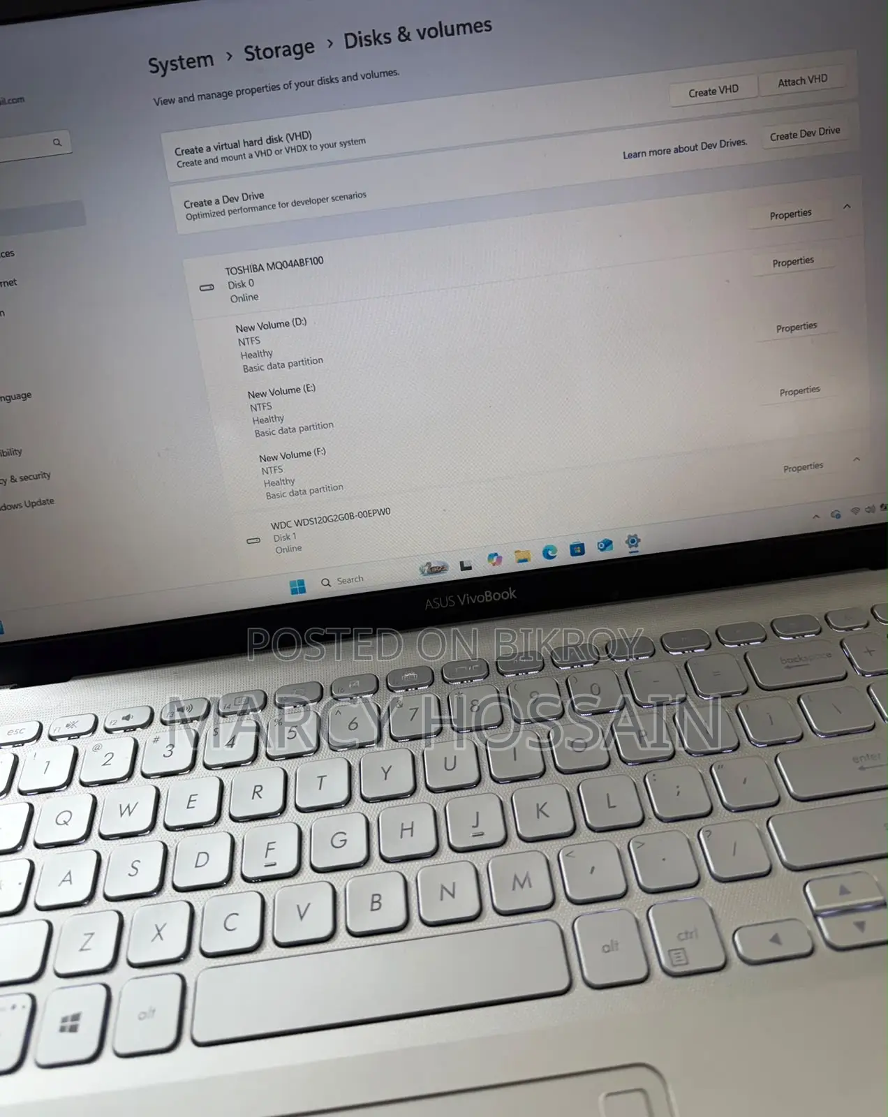 Laptop Asus 4GB Intel Core I3 HDD+SSD 1T