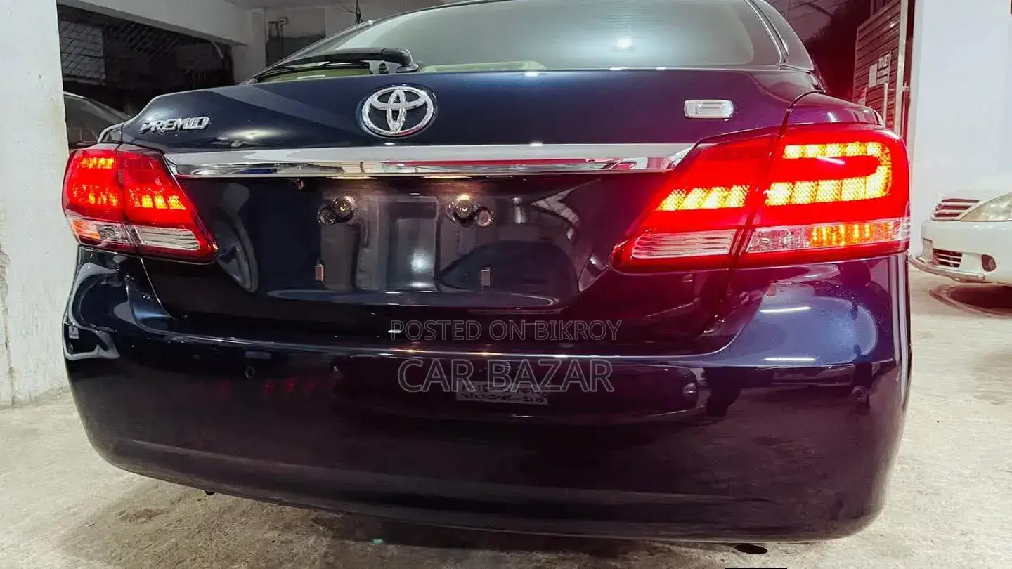 Toyota Premio 2019 Blue