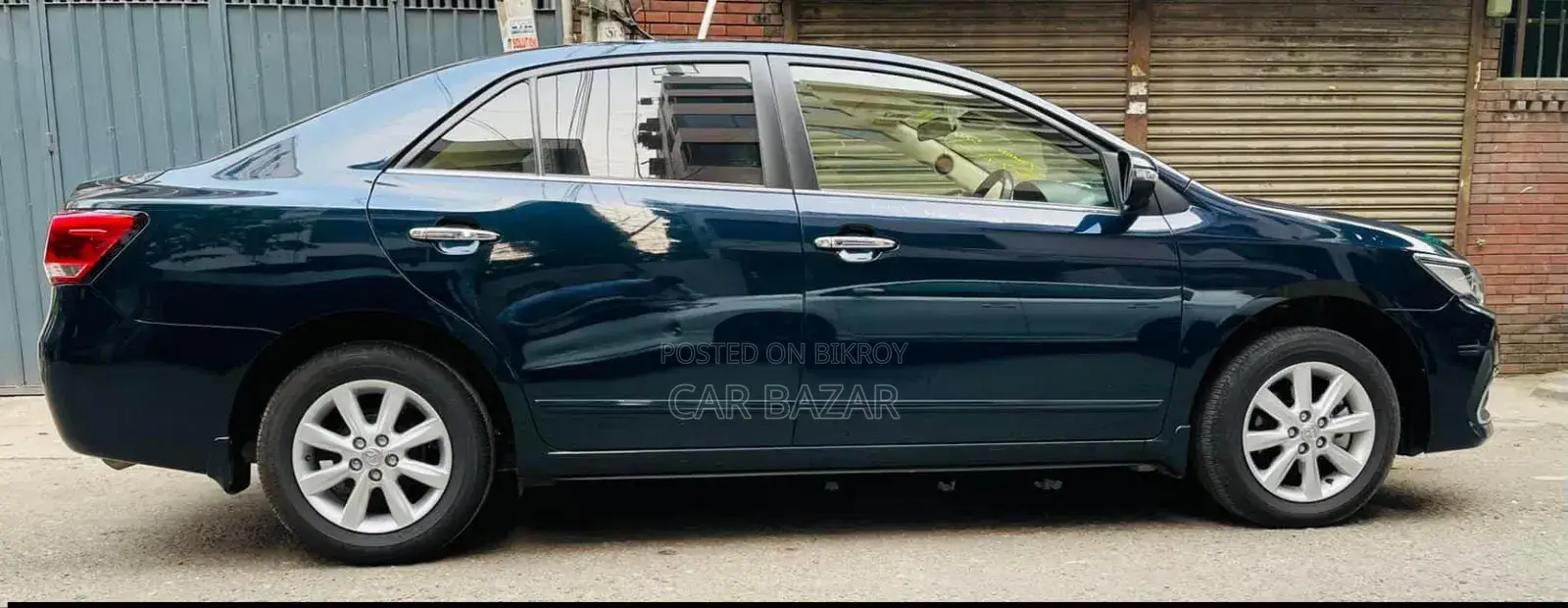 Toyota Premio 2019 Blue