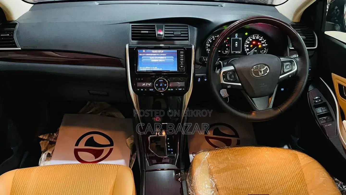 Toyota Premio 2019 Blue